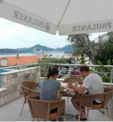Bmv Room For 2-3 With Greenery View Sveti Stefan Exterior photo